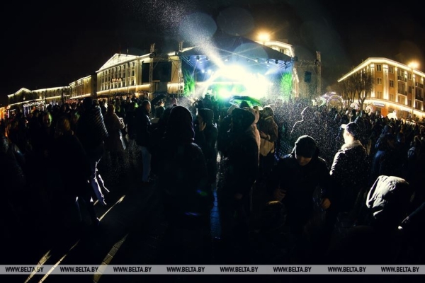 Как прошла новогодняя ночь в Бресте. Фоторепортаж