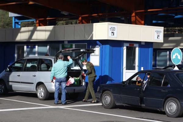 Продление лимита беспошлинного ввоза в €1 тыс. рассмотрят 30 марта Продление лимита беспошлинного ввоза в €1 тыс. рассмотрят 30 марта