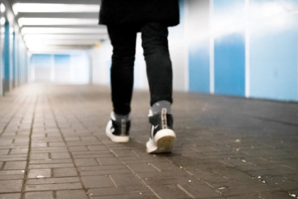 В Беларуси брат насиловал младшую сестру после смерти их матери В Беларуси брат насиловал младшую сестру после смерти их матери