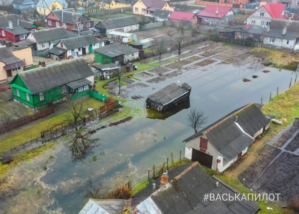 Паводковые и талые воды подтопили 48 домов и 80 подворий в Брестской области Паводковые и талые воды подтопили 48 домов и 80 подворий в Брестской области