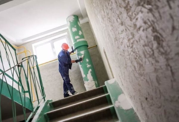 Коммунальщики завысили сумму ремонта подъезда многоэтажки в Барановичах, жильцы пожаловались в Госконтроль Коммунальщики завысили сумму ремонта подъезда многоэтажки в Барановичах, жильцы пожаловались в Госконтроль