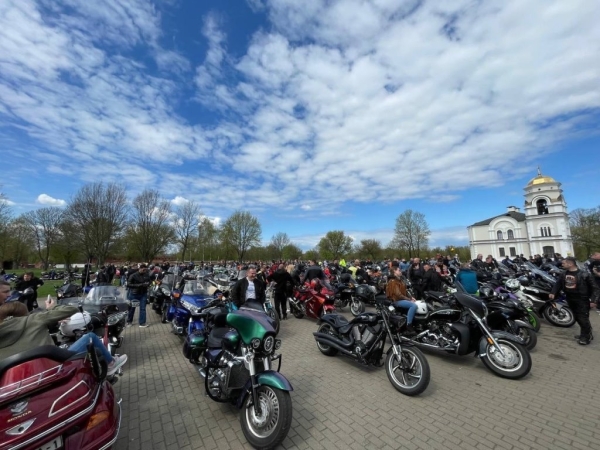 Сегодня в Бресте байкеры открыли мотосезон Сегодня в Бресте байкеры открыли мотосезон