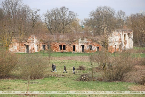 В Брестской крепости прошла экологическая акция по благоустройству Волынского укрепления