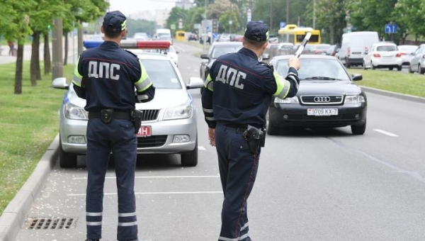 С четверга за невыполнение этого пункта ПДД водителей могут оштрафовать С четверга за невыполнение этого пункта ПДД водителей могут оштрафовать