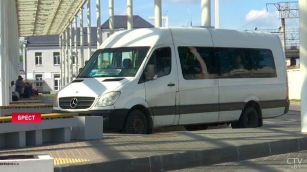 Ужесточили контроль за маршрутками в Беларуси. Что говорят пассажиры в Бресте