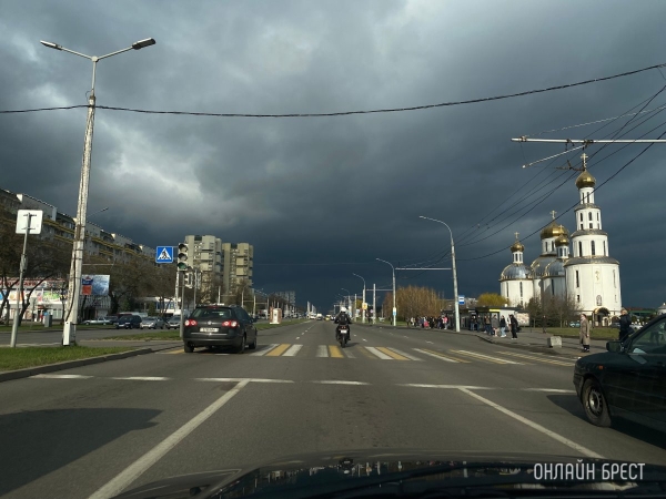 «Понадеялся на круиз-контроль и получил письмо счастья». За что водители получают штрафы?