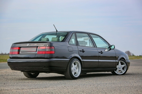 «Покраска обошлась в $3 200». В Беларуси нашли редкий VW Passat VR6 (B4)