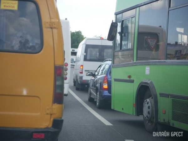 В Бресте 28 мая ограничат движение транспорта в центре. Как будет ходить общественный транспорт
