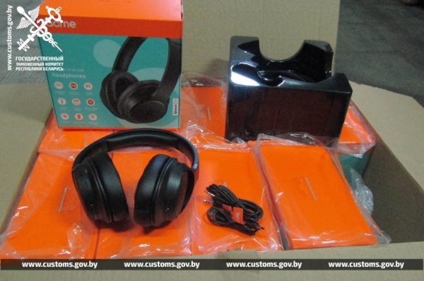 На границе задержали партию наушников и смарт-весов. Что стало причиной? На границе задержали партию наушников и смарт-весов. Что стало причиной?