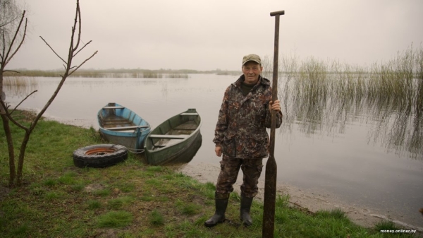 «Считалось, если есть лодка, ты хозяин». Мужчина из Брестской области 30 лет занимается необычным делом «Считалось, если есть лодка, ты хозяин». Мужчина из Брестской области 30 лет занимается необычным делом