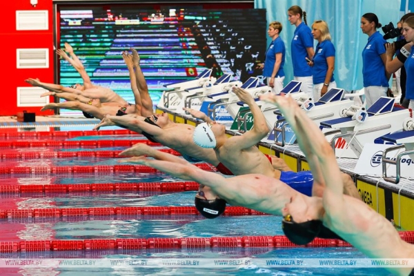 Более 300 пловцов из Беларуси и России соревнуются в Бресте Более 300 пловцов из Беларуси и России соревнуются в Бресте