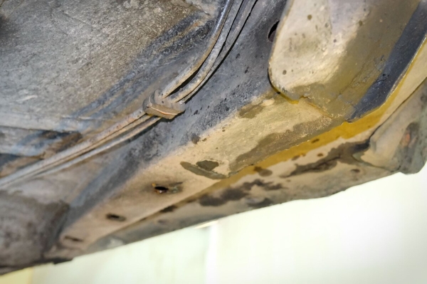 Mercedes-Benz W123 в руках студента: не хватает пятой передачи, зато есть рабочая гидроподвеска