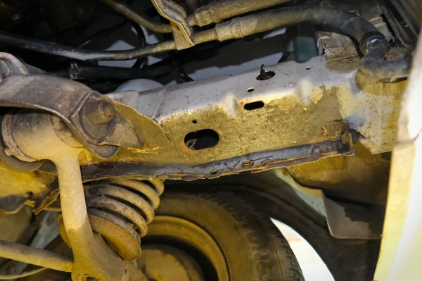 Mercedes-Benz W123 в руках студента: не хватает пятой передачи, зато есть рабочая гидроподвеска