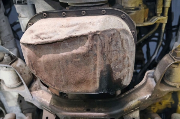 Mercedes-Benz W123 в руках студента: не хватает пятой передачи, зато есть рабочая гидроподвеска