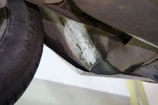 Mercedes-Benz W123 в руках студента: не хватает пятой передачи, зато есть рабочая гидроподвеска