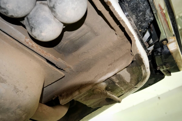 Mercedes-Benz W123 в руках студента: не хватает пятой передачи, зато есть рабочая гидроподвеска