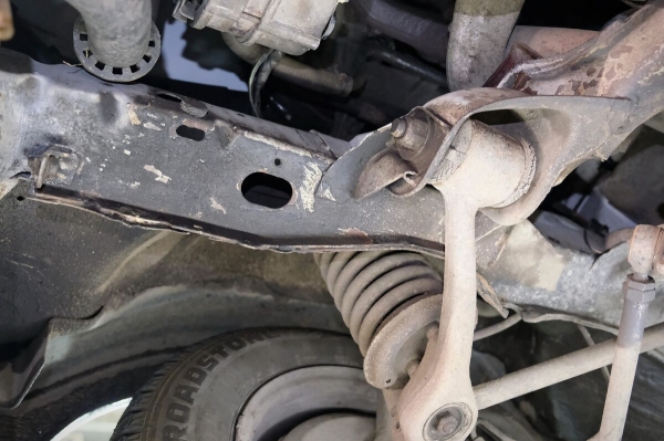 Mercedes-Benz W123 в руках студента: не хватает пятой передачи, зато есть рабочая гидроподвеска