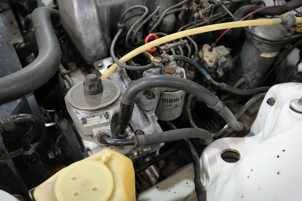 Mercedes-Benz W123 в руках студента: не хватает пятой передачи, зато есть рабочая гидроподвеска