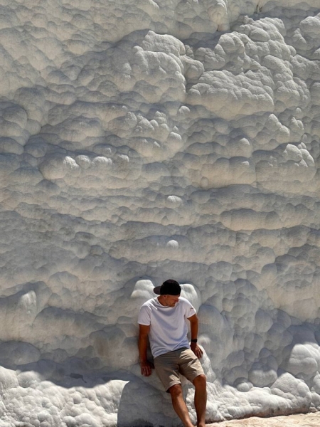 «Сумки плавились прямо на пляже» Белорусы рассказали, как спасаются от адской жары в Турции