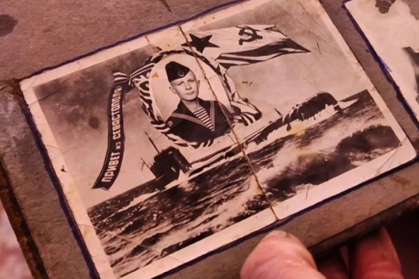 Белорус нашел тетрадь в зоне отчуждения, а позже отыскал и ее владельца Белорус нашел тетрадь в зоне отчуждения, а позже отыскал и ее владельца