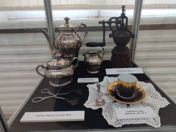 В Бресте открылась выставка «У самовара» В Бресте открылась выставка «У самовара»