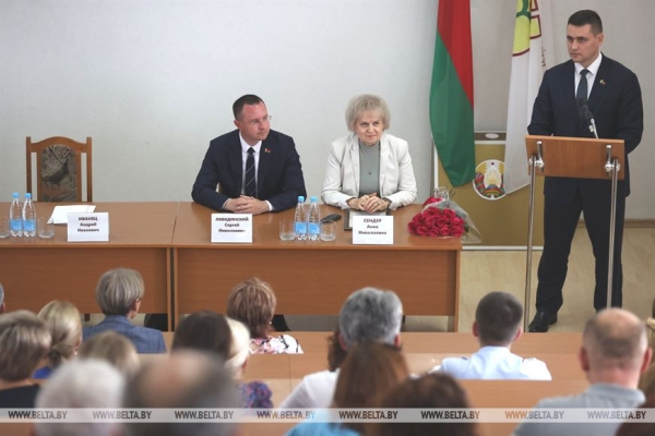 Министр образования представил коллективу Брестского госуниверситета имени А.С. Пушкина нового ректора Министр образования представил коллективу Брестского госуниверситета имени А.С. Пушкина нового ректора