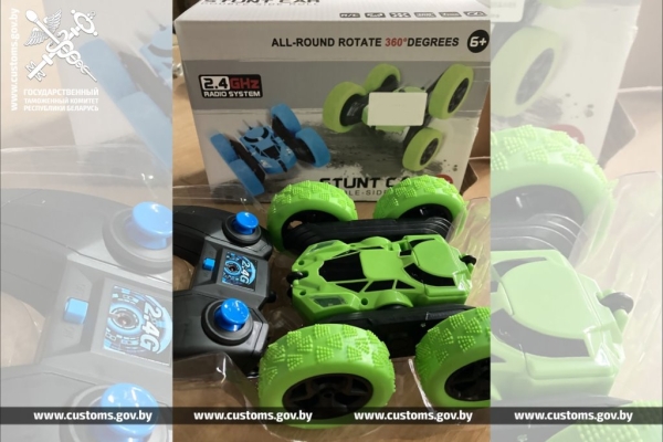 Польский перевозчик пытался незаконно переместить через границу товары на 1 млн рублей Польский перевозчик пытался незаконно переместить через границу товары на 1 млн рублей