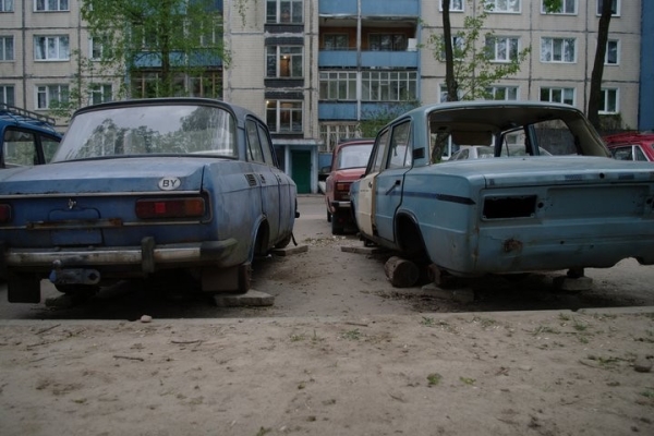 Белорус продал чужой «ВАЗ», который длительное время стоял на стоянке у торгового центра Белорус продал чужой «ВАЗ», который длительное время стоял на стоянке у торгового центра