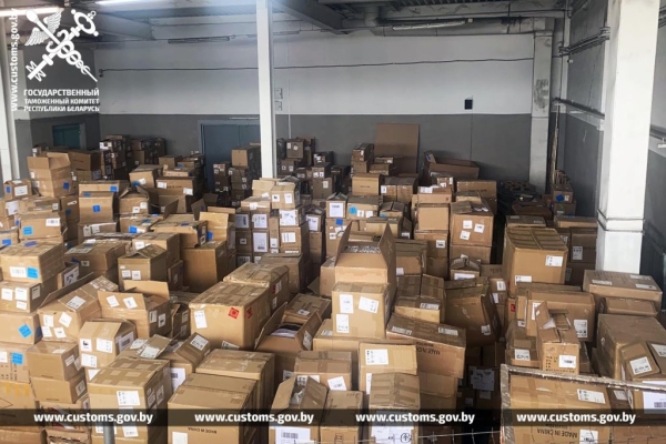 Польский перевозчик пытался незаконно переместить через границу товары на 1 млн рублей Польский перевозчик пытался незаконно переместить через границу товары на 1 млн рублей