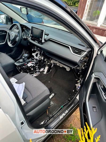 «Чудо произошло»: под Варшавой нашли угнанную Toyota с белорусскими номерами. Вот как она теперь выглядит «Чудо произошло»: под Варшавой нашли угнанную Toyota с белорусскими номерами. Вот как она теперь выглядит