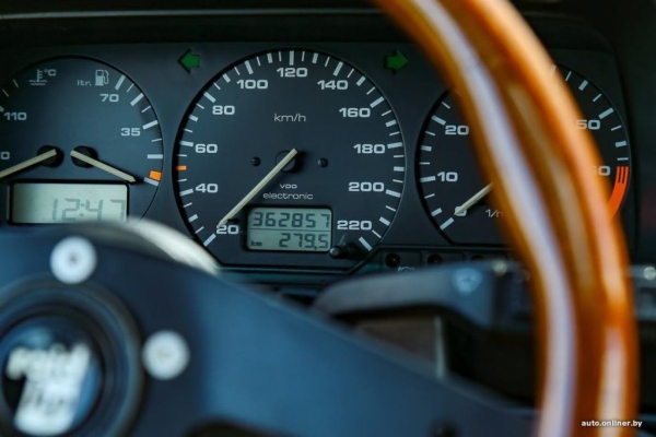 «Предлагали $5300, но я не продал». Самый крутой Passat B3 в Беларуси «Предлагали $5300, но я не продал». Самый крутой Passat B3 в Беларуси