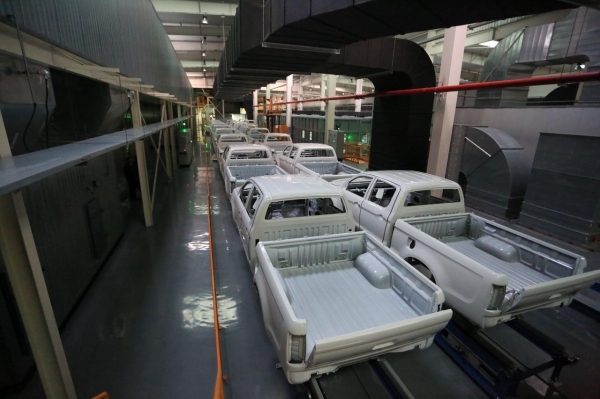 На это стоит посмотреть: вот как в Китае собирают пикапы для Беларуси