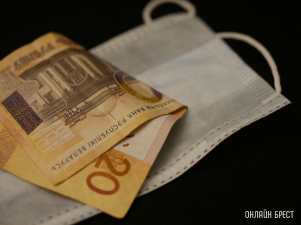 Пиневич: зарплаты врачей составляют 153% от средней по Беларуси