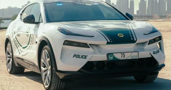 Топ-10 роскошных полицейских автомобилей Дубая Топ-10 роскошных полицейских автомобилей Дубая