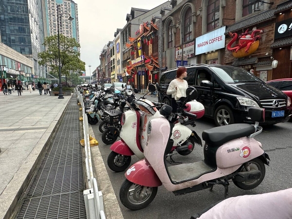 На каких машинах гоняют сами китайцы? Удивитесь, но в топе не только бренды из КНР! На каких машинах гоняют сами китайцы? Удивитесь, но в топе не только бренды из КНР!